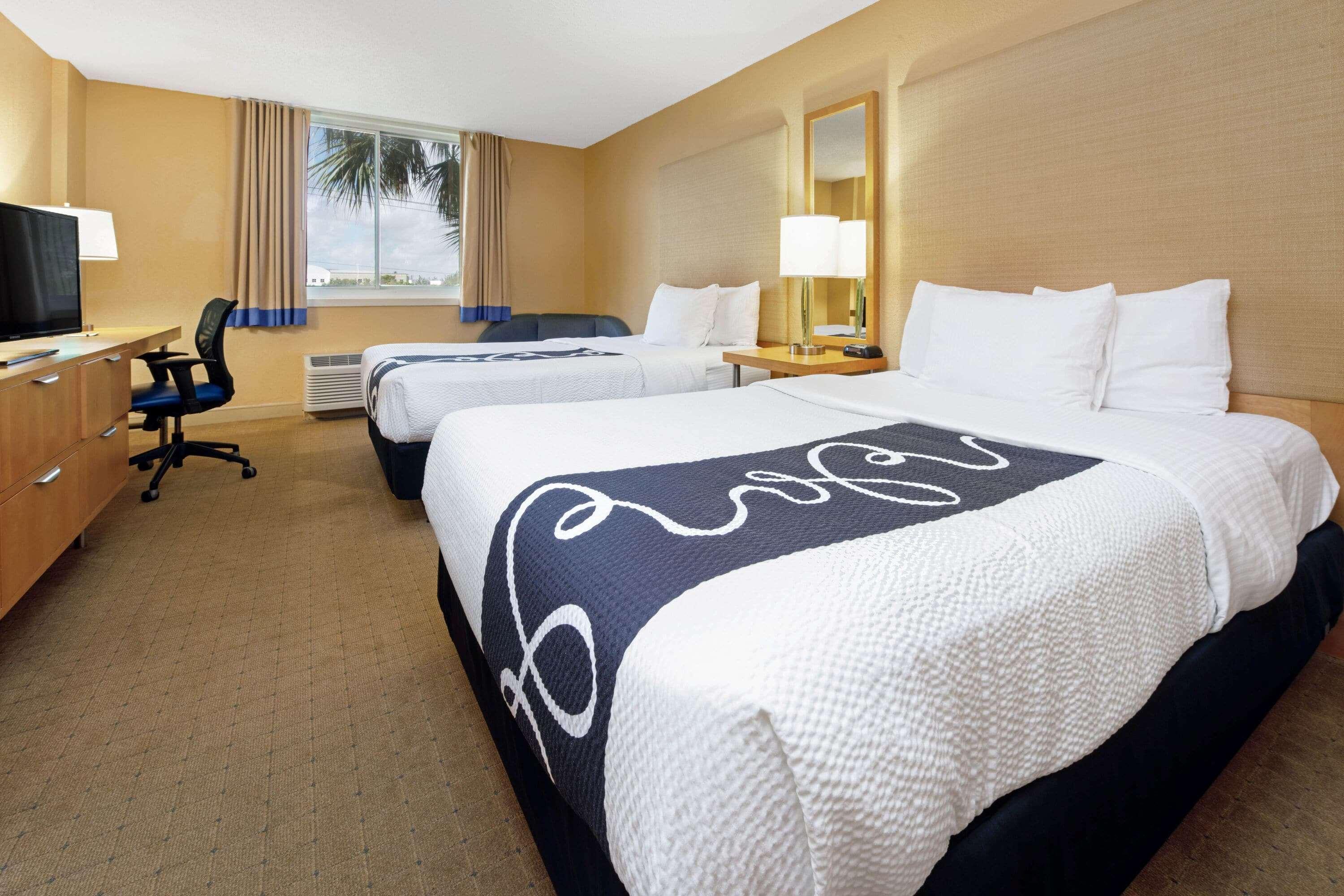 La Quinta By Wyndham Coral Springs South Hotel Buitenkant foto