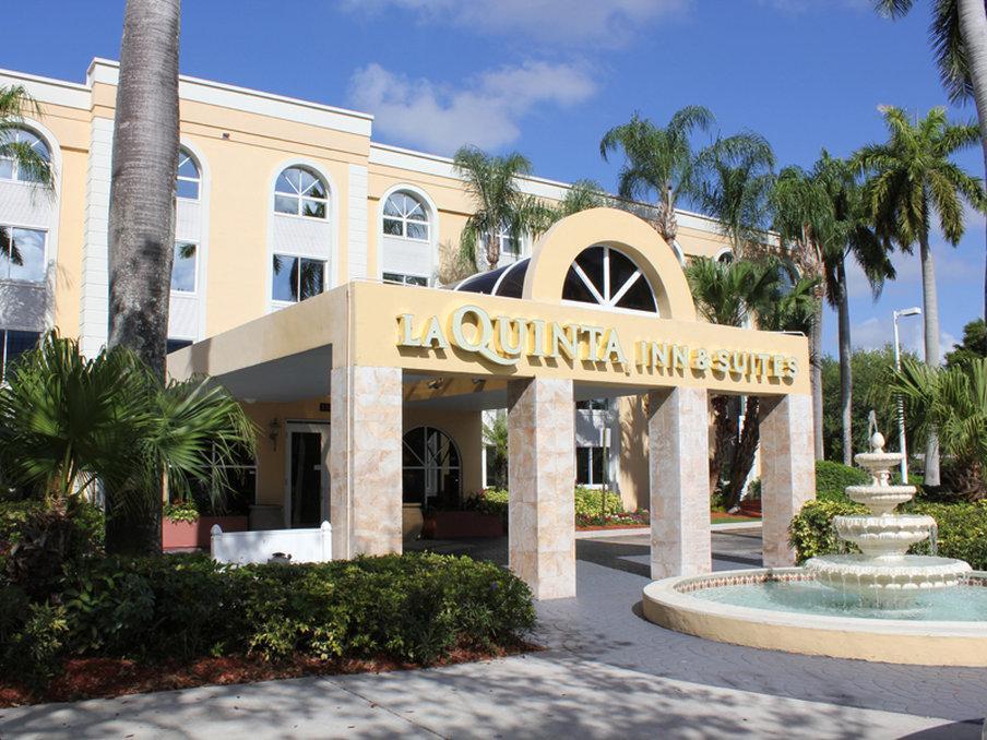 La Quinta By Wyndham Coral Springs South Hotel Buitenkant foto