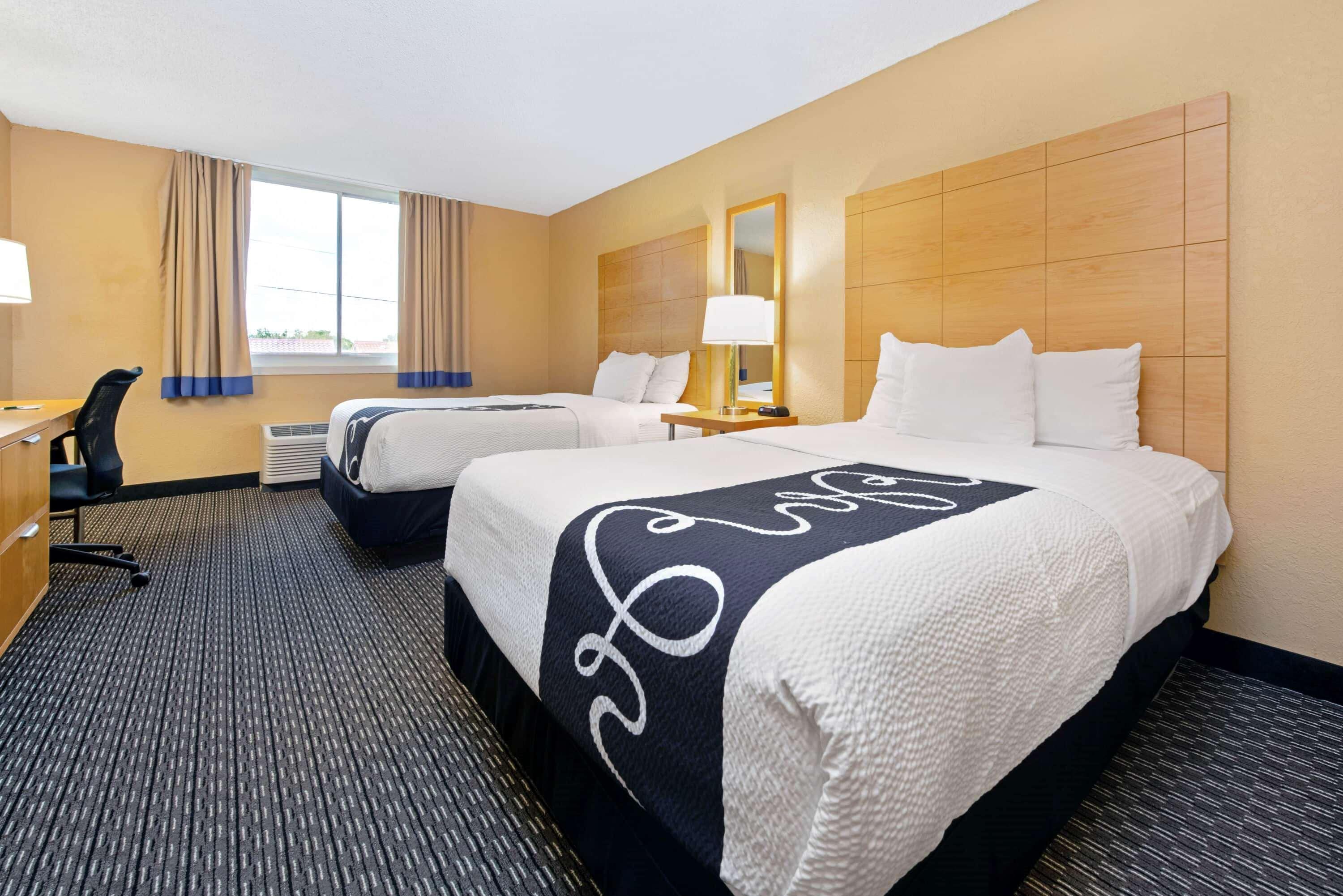 La Quinta By Wyndham Coral Springs South Hotel Buitenkant foto