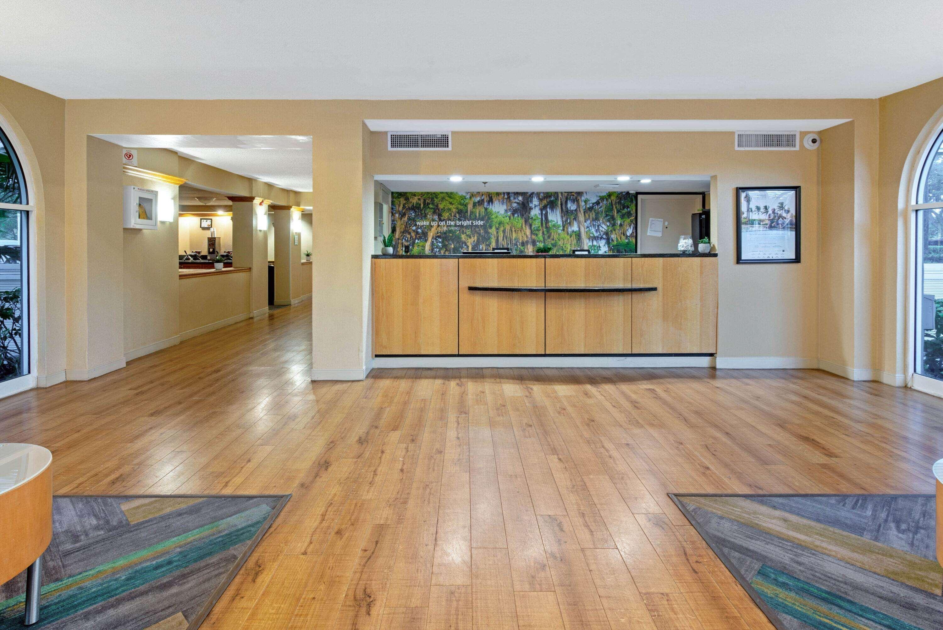 La Quinta By Wyndham Coral Springs South Hotel Buitenkant foto