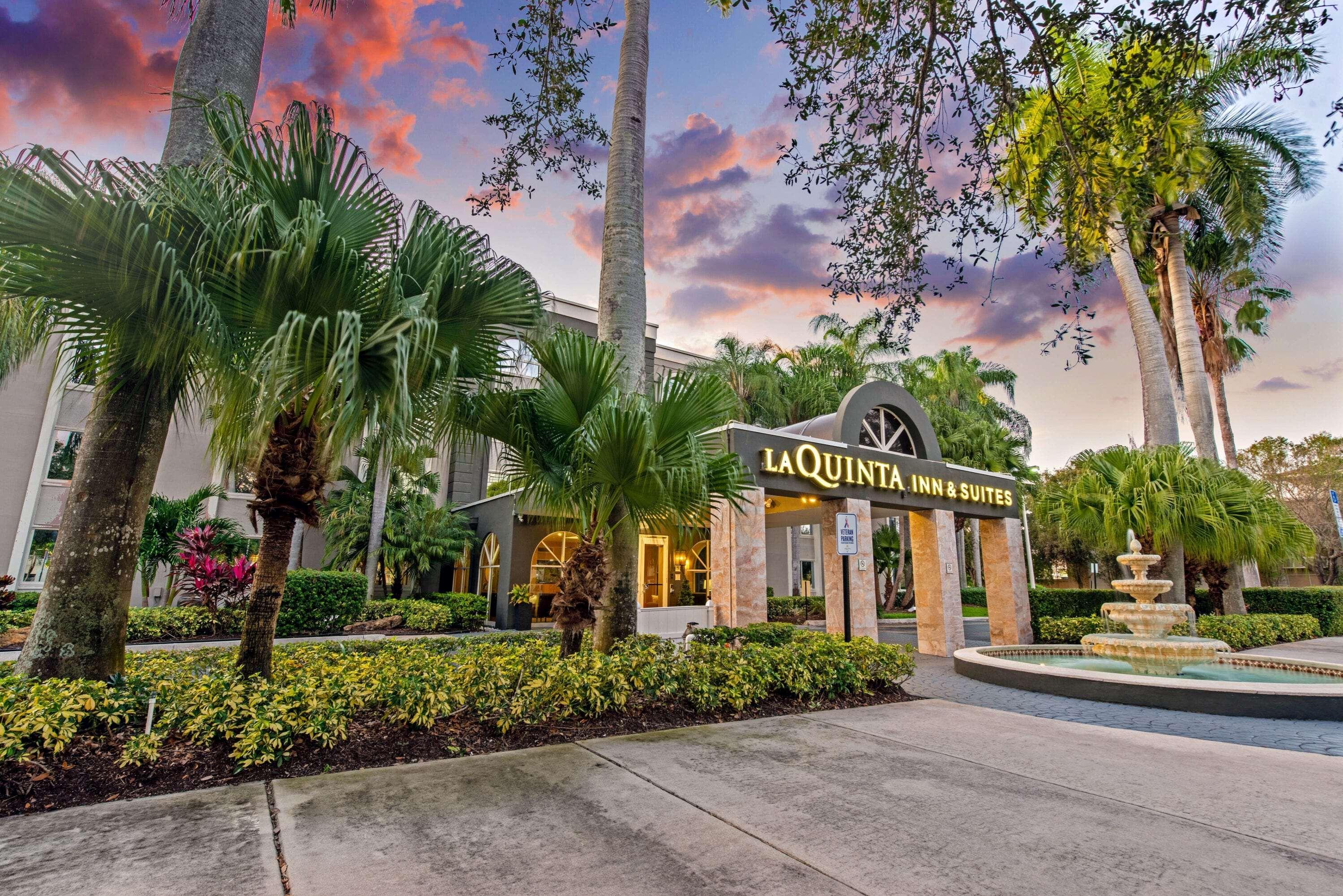La Quinta By Wyndham Coral Springs South Hotel Buitenkant foto