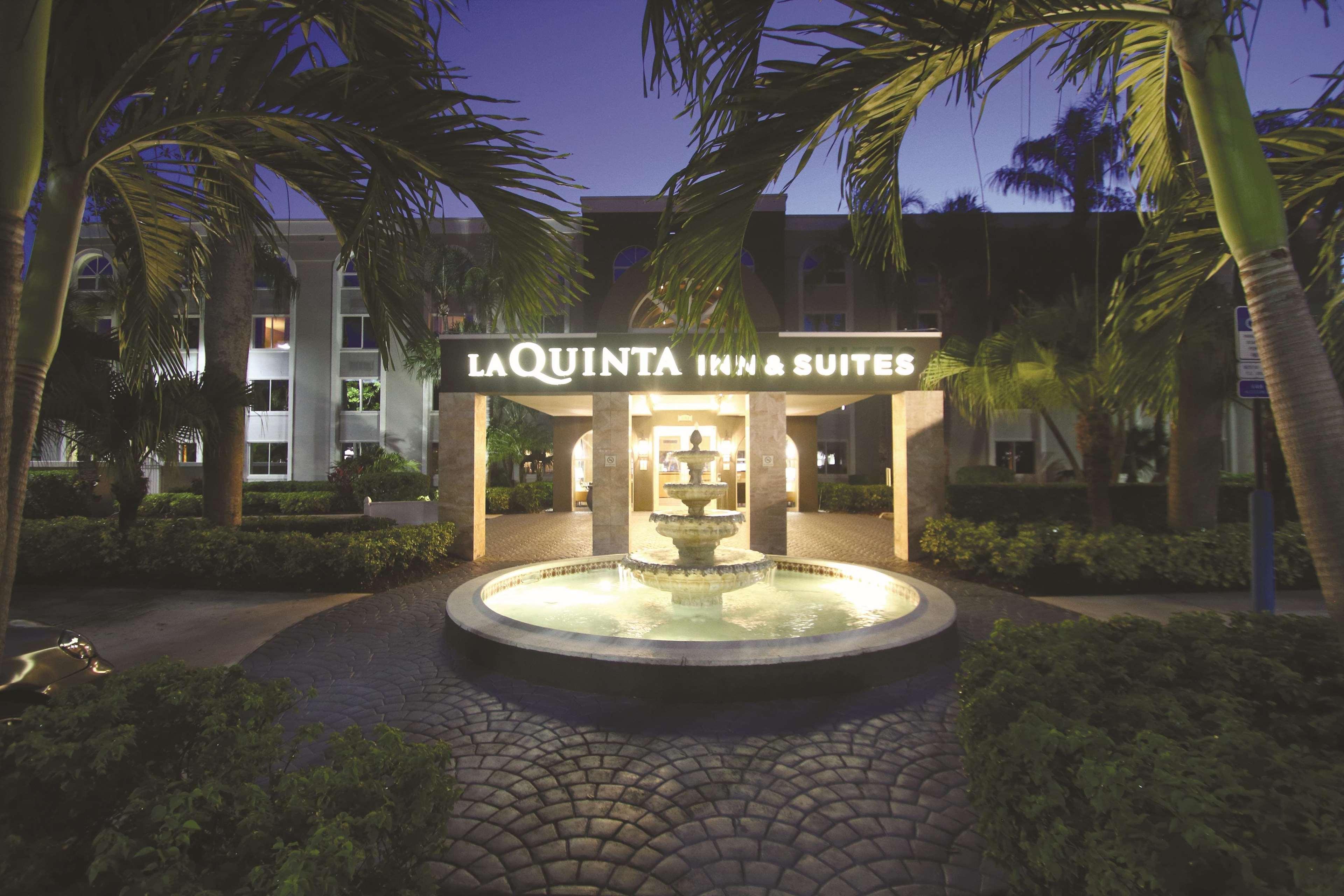 La Quinta By Wyndham Coral Springs South Hotel Buitenkant foto