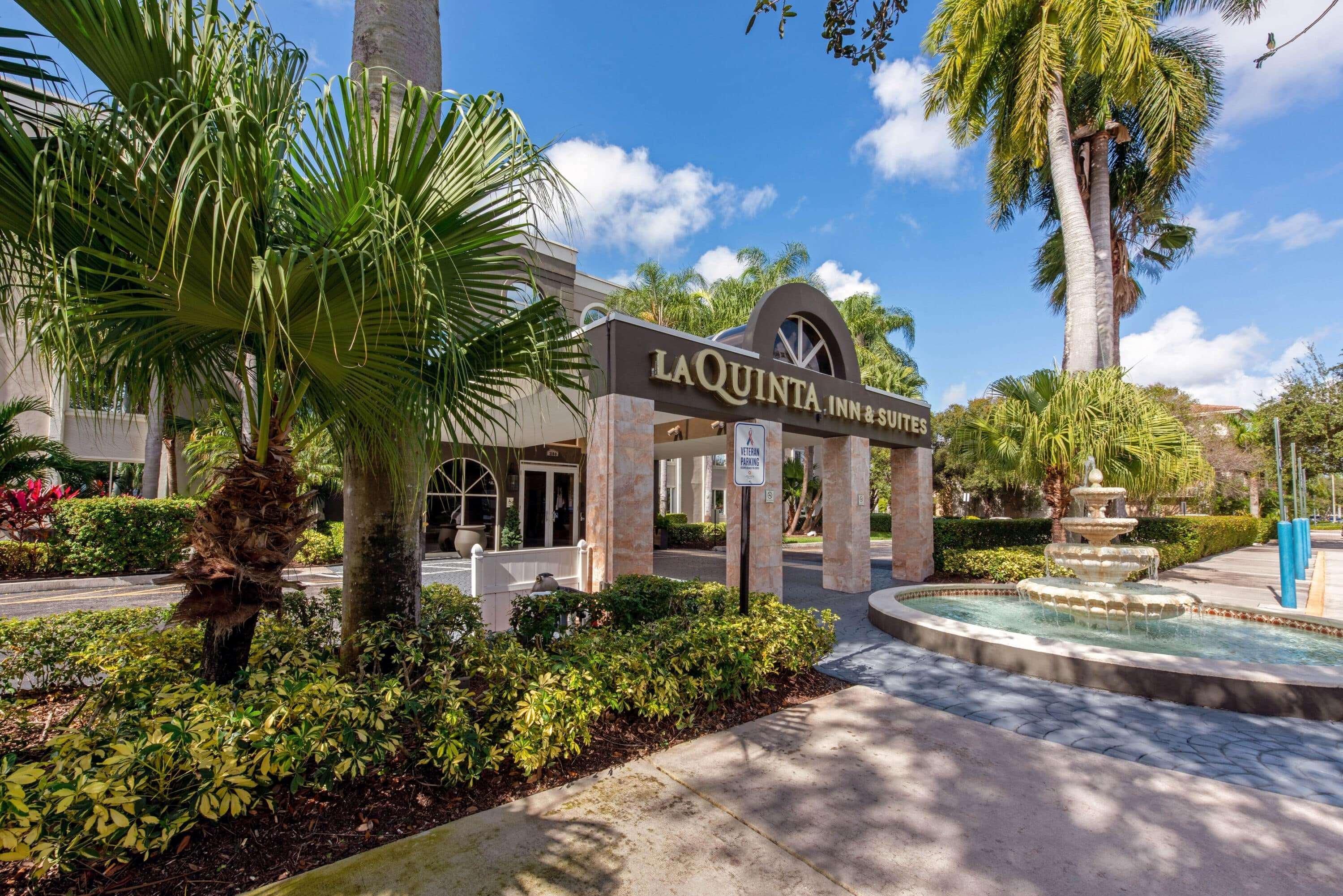 La Quinta By Wyndham Coral Springs South Hotel Buitenkant foto